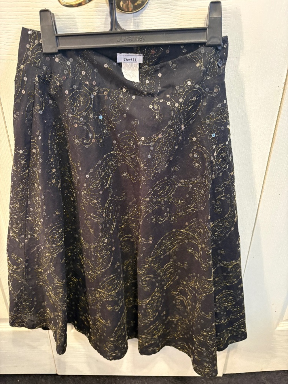 ✨ Vintage 90s “Thrill” Black & Gold Circle Skirt ✨